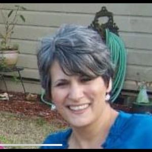 Meet your Posher, Debbie